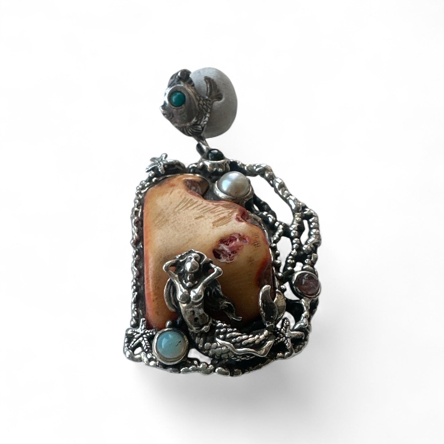 MERMAID'S HIDDEN TREASURE
