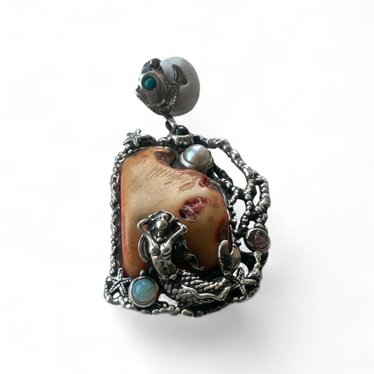 MERMAID'S HIDDEN TREASURE
